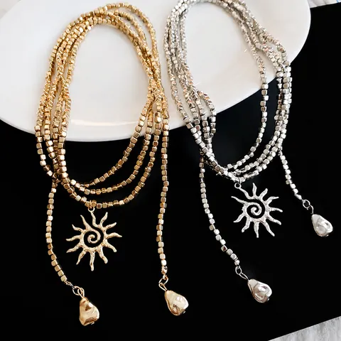 Γεωμετρικό Μενταγιόν Ήλιος Κολιέ με Χάντρες για Γυναίκες Κράμα Πλαστικό Boho Μακριά Αλυσίδα Πουλόβερ Κοσμήματα Μόδας Δώρο