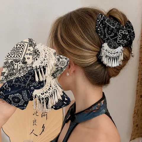 Ethnic New Chinese Style Indigo Batik Fabric Bow Hair Claw Clip With Vintage Silver Style Tassels Hairpin Women Cheongsam Accessories