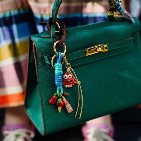 Ciondolo per Borsa Colorato alla Moda per Donna Lusso Rame Placcato Oro Strass Animale Frutta Ciondolo Catena per Borsa Portachiavi Accessorio Regalo