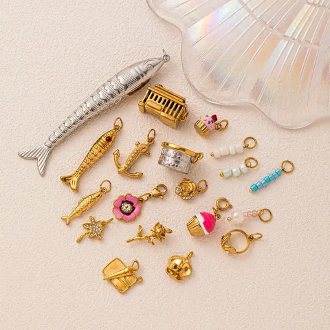 Vintage Collana Con Ciondolo Pesce Ancora Cupcake in Acciaio Inossidabile Placcato Oro 18K Strass Perla Artificiale Accessori Gioielli DIY