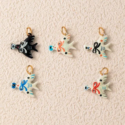 Cute Enamel Bird Pendant With Bow Pattern Colorful Drip Oil Animal Charm DIY Jewelry Making Accessory Environmental Copper Gold Plated Jewelry Pendant For Women