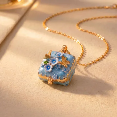 Fairytale Enamel Butterfly Flower Square Locket Necklace Copper Electroplated Gold Chain Romantic Photo Pendant Jewelry For Women