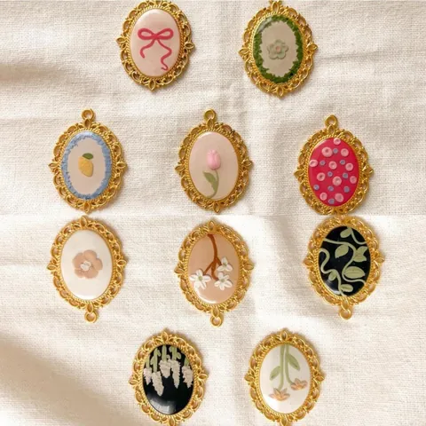 Vintage Edelstahl Emaille Blumen Schleife Anhänger Halskette Für Damen Künstlerisch Vergoldet Büroklammer Kette DIY Schmuck Zubehör
