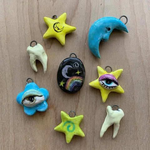 Collana con Ciondolo in Smalto di Acciaio Inossidabile Oro Argento Placcato Sole Luna Stella Occhio Dente Arcobaleno Collana Artistica per Donna Uomo Gioielli