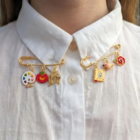 Vintage DIY Safety Pin Brooch Gold Plated Copper Enamel Animal Flower Heart Palette Charm Rhinestone Pendant Jewelry Accessory