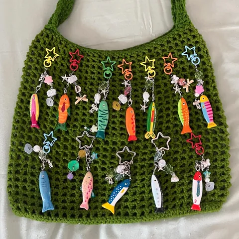 Simple Fresh Colored Fish Bag Pendant Star Beaded Design Knit Bag Decoration Accessory Alloy Artificial Pearl Keyring For Women