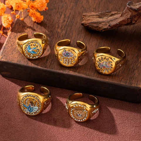 Anello Aperto in Acciaio Inossidabile Placcato Oro Vintage per Donna Smalto Dipinto Leone Sirena Mano di Fatima Strass