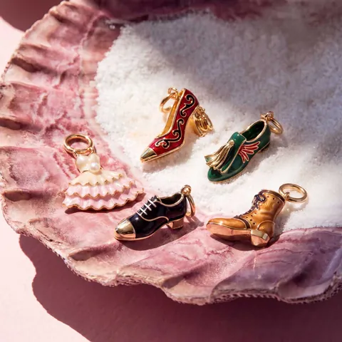 Stainless Steel Ballet Tutu Shoe Pendant Necklace For Women Enamel High Heels Boots Charm DIY Jewelry Rhinestone Artificial Pearl Gold Plated Necklace