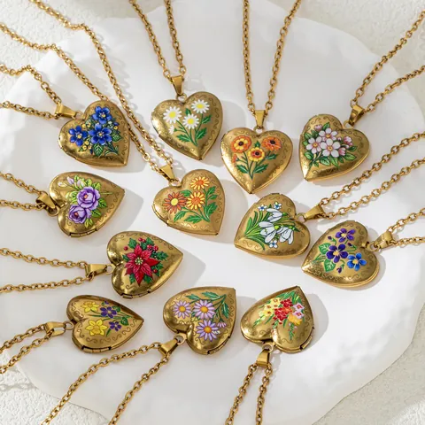 Stainless Steel 18K Gold Plated Heart Locket Birth Month Flower Pendant Necklace For Women Vintage Floral Jewelry Gift