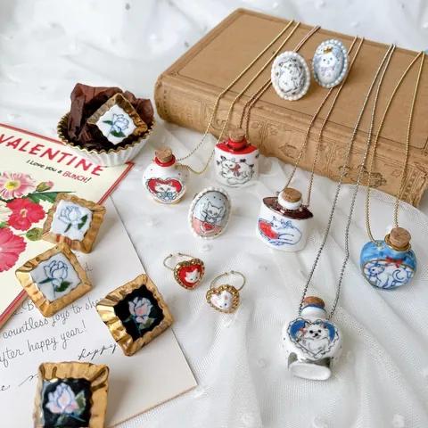 Vintage Cat Painting Ceramic Look Wish Bottle Pendant Necklace Copper Gold Plated Chain For Women Artistic Jewelry Gift