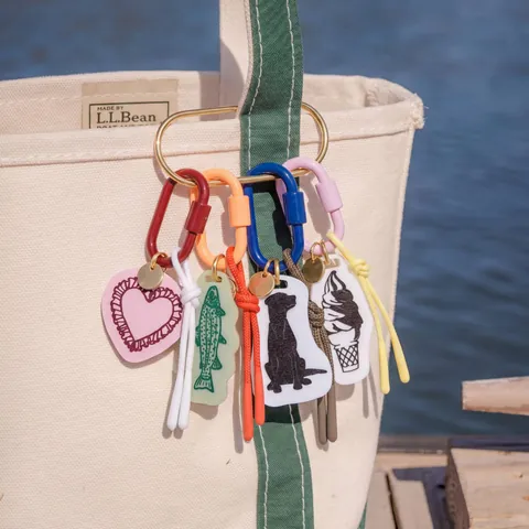 Retro Hand Painted Animal Bag Charm Acrylic Keychain Macaron Sea Turtle Dog Lobster Pendant For Women Travel Accessories