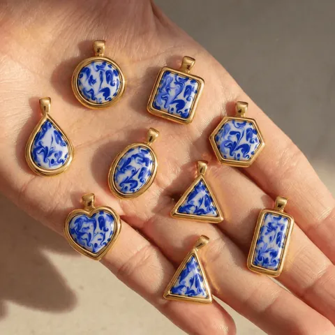 New Chinese Style Blue and White Porcelain Resin Inlay Stainless Steel Pendant Necklace Geometric Round Heart Shape Jewelry For Women