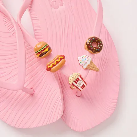 Simpatici Ciondoli per Scarpe a Forma di Cibo Simulato in Rame a Goccia d'Olio Hamburger Pizza Hotdog Fibbia per Decorazione Fai-da-te per Zoccoli Sandali Infradito