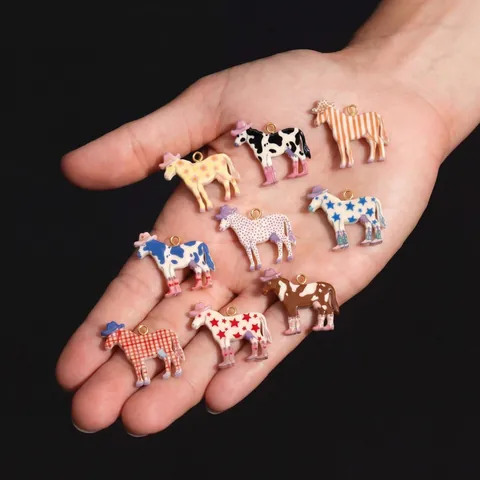 Collana con Ciondolo a Forma di Cavallo Colorato in Acciaio Inossidabile per Donna Uomo Gioielli con Animali dello Zodiaco Cowboy Occidentale Regalo