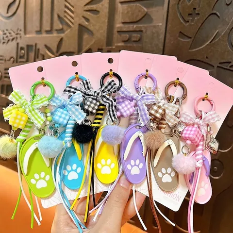 Creative Flip-Flop Keychain Charm For Bag Alloy Acrylic Cute Cat Paw Print Flip-Flops With Bowknot Pom Pom Heart Pendant Accessories Gift