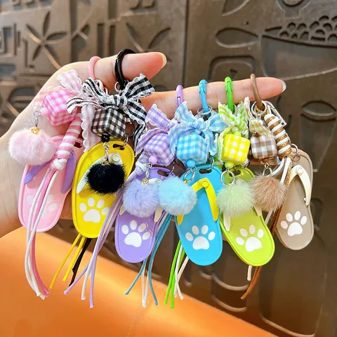 Creative Flip-Flop Keychain Charm For Bag Alloy Acrylic Cute Cat Paw Print Flip-Flops With Bowknot Pom Pom Heart Pendant Accessories Gift