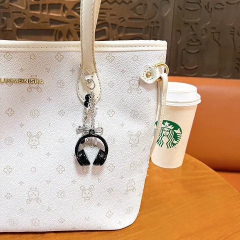 Y2K Style Music Headphone Bag Charm Keychain Sweet Cool Acrylic Alloy Bow Star Heart Pendant Phone Accessories For Women Men