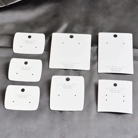 Professionele Witte Kartonnen Oorbellen Display Kaarten Sieraden Hangknoppen Vierkant Rond Rechthoekig Ontwerp Voor Detailhandel Commerciële Verpakking