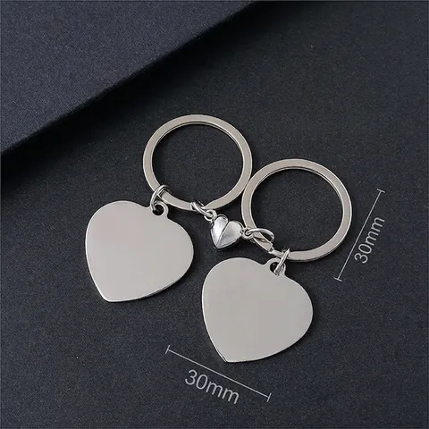 Stainless Steel Magnetic Heart Keychain For Couples Polished Metal Pendant Valentine Day Anniversary Gift Lovers Key Ring