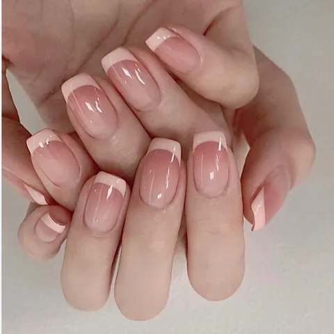 Handmade French Gradient Pink Blush Press On Nails Short Coffin Artificial Fake Nails With Phototherapy Glue Kit For Women