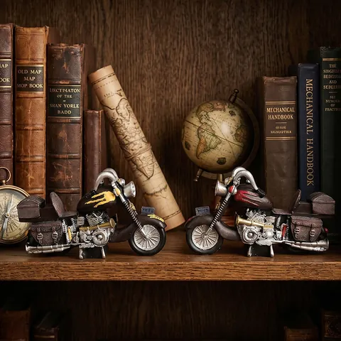 Retro Motorcycle Model Ornament Resin Vintage Motorbike Figurine Home Bar Desktop Decor Industrial Nostalgic Style
