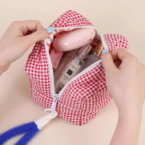 Quilted Gingham Cosmetic Bag Polyester Checkered Makeup Organizer Portable Travel Storage Pouch With Plush Loop Handle
