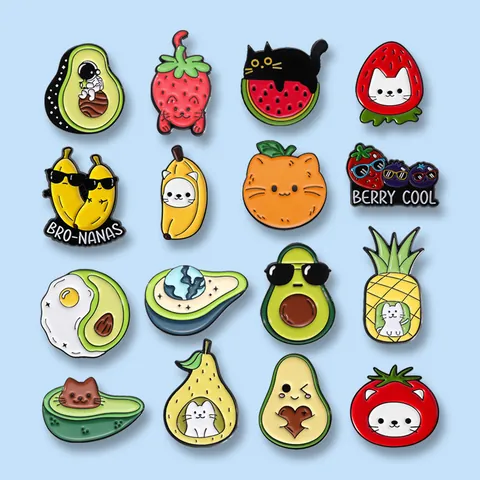 Lindo Juego de Pines de Esmalte de Fruta Gato de Aleación Aguacate Melocotón Fresa Sandía Insignia Para Mochila Ropa Regalo