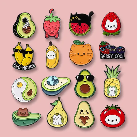 Lindo Juego de Pines de Esmalte de Fruta Gato de Aleación Aguacate Melocotón Fresa Sandía Insignia Para Mochila Ropa Regalo