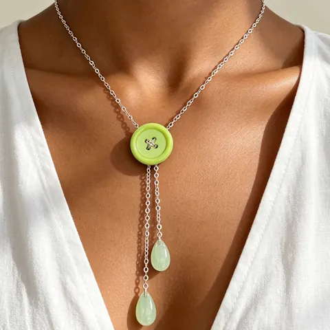 Verse Macaron Kleur Knop Kwastje Y-Vormige Halsketting Voor Vrouwen Zoete Waterdruppel Hanger Plastic Legering Ketting Gepersonaliseerde Choker Sieraden