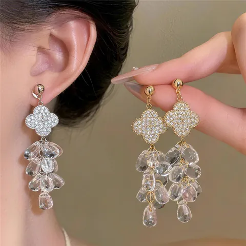 Pendientes de Botón de Trébol de Cuatro Hojas y Borla de Gota de Agua Chapados en Oro de 18K Con Circonia Incrustado Vidrio Borla Pendientes Colgantes para Mujer