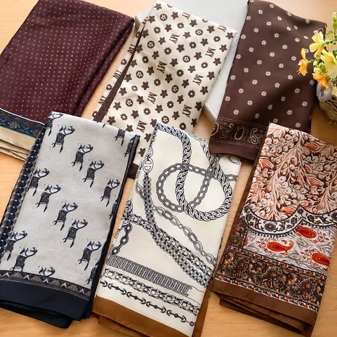 Women Retro Ethnic Paisley Print Square Scarf Korean Style Cotton-Linen Feel Polyester Silk Scarf Waist Accessory Commute Neck Scarf