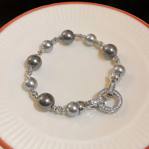 Bracelet en Perles Artificielles Vintage Français Alliage Strass Papillon Fleur Cœur Bracelet de Perles pour Femmes Bijoux de Luxe Cadeau