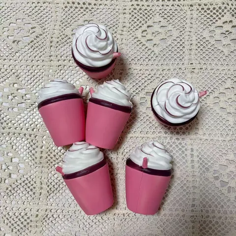 Kawaii Simuliert Milchteetasse Eiscreme Squishy Spielzeug PU Slow Rebound Stressabbau Squeeze Spielzeug Für Erwachsene Teenager Deko Essen Modell