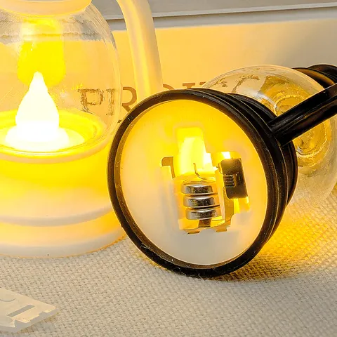 Mini Lanterna LED Vintage Lampada a Sospensione Retrò Decorazione per Festa di Natale Luce Notturna Ornamento da Tavolo a Batteria