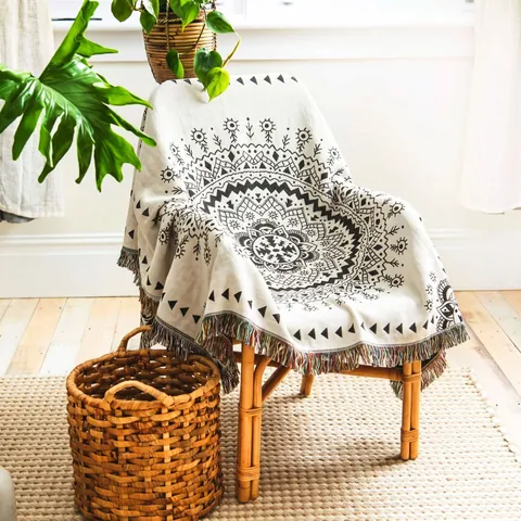 Bohemian Mandala Woven Blanket Cotton Blend Throw Blanket With Tassels For Sofa Couch Camping Picnic Outdoor Home Decor