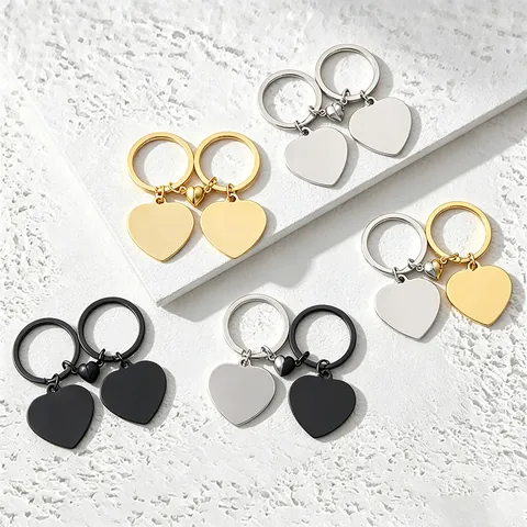 Portachiavi Magnetico a Cuore in Acciaio Inossidabile per Coppie Ciondolo in Metallo Lucido Regalo per San Valentino Anniversario Amanti