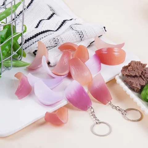 Realistic Artificial Onion Slice Model PVC Gradient Purple Pink Food Photography Props Pretend Play Kitchen Toy Keychain