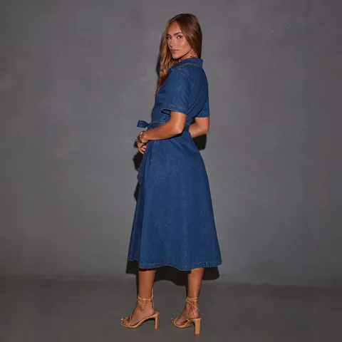 Γυναικείο Ευρωπαϊκό Μόδα Denim Midi Φόρεμα με Λαιμόκοψη V Κοντομάνικο Φόρεμα Πουκάμισο Με Κορδόνι στη Μέση Κουμπιά Γραμμή Α Φούστα Κομψό Μετακίνηση Καλοκαιρινό Φόρεμα