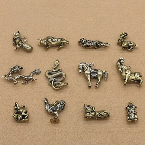 Vintage Brass 3D Zodiac Animal Keychain Pendant Snake Monkey Dragon Rat Figurine Car Hanging Ornament Chinese Style Metal Charm Gift