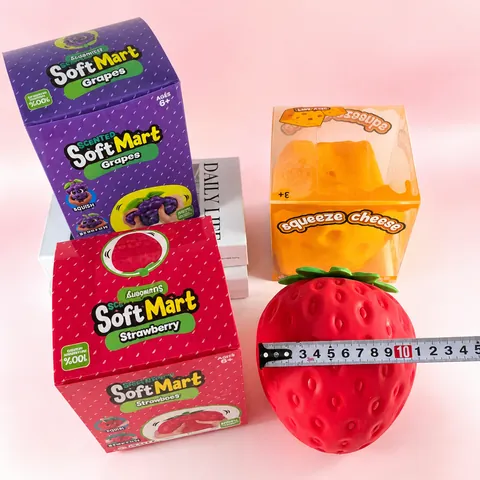 Simulatie Fruit Squishy Speelgoed TPR Traag Herstellend Aardbei Druif Banaan Wortel Kaas Stressverlichtend Speelgoed Voor Kinderen En Volwassenen