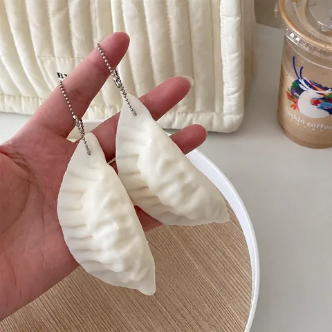 Realistic Simulation Dumpling Squishy Toy Soft TPR Stress Relief Fidget Toy Creative Food Play Hanging Ornament For Daily Use
