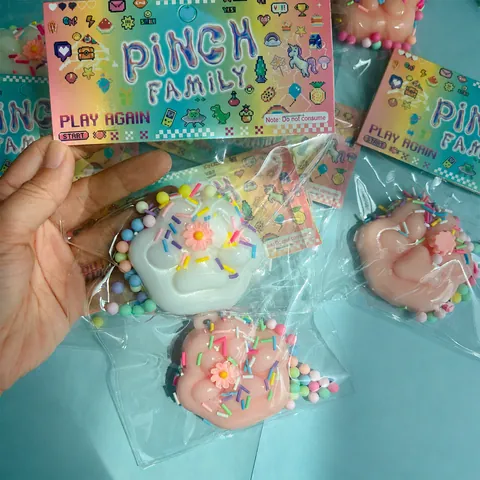 Χαριτωμένο Παιχνίδι Squishy Πατούσα Γάτας Soft TPR Παιχνίδι Αποσυμπίεσης Με Τρούφα Λεπτομέρεια Λουλούδι Λευκό Ροζ Κινούμενα Σχέδια