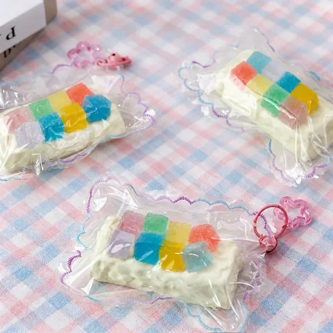 Jouet Squishy en Silicone de Qualité Alimentaire Forme de Gâteau Carré Coloré Soulagement du Stress Simulation de Dessert