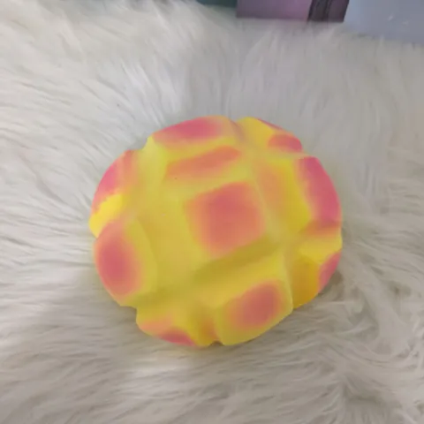 Realistic Pineapple Bun Slow Rebound Squishy Toy Soft PU Foam Simulation Food Model Stress Relief Decor For Adults Kids