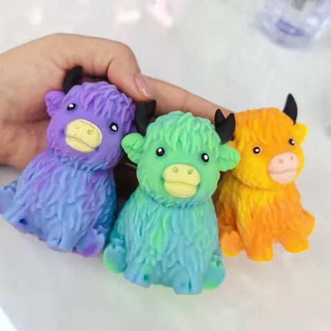 Highland Cow Squishy Maltose Stress Relief Toy TPR Soft Squeeze Sensory Toy With Glitter For Kids Adults Cartoon Animal Decor