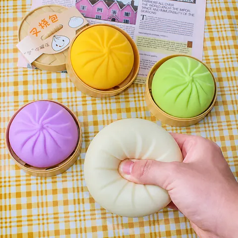 Simulation Food Dumpling Squishy Toy with Steamer Slow Rebound Decompression Squeeze Toy for Kids Adults Office Desk Decor