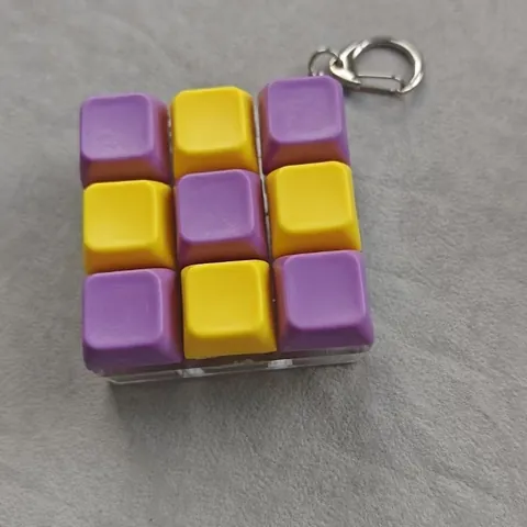 9-Tasten Mechanische Tastatur Fidget Spielzeug Schlüsselanhänger Kunststoff Stressabbau Kreativer Tastaturanhänger Für Büro Erwachsene