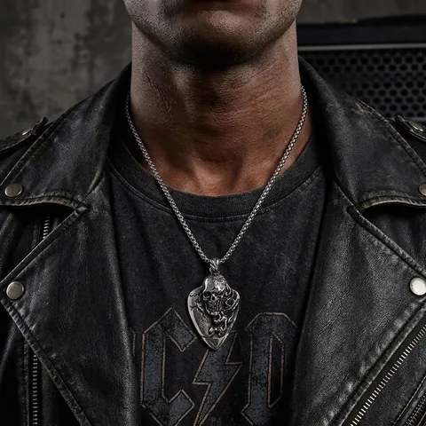 Retro Skull Titanium Steel Pendant Necklace Men Hip Hop Guitar Pick Shape Stainless Steel Polished Gothic Jewelry Charm