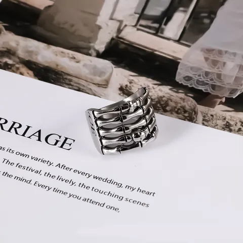 Gothic Stainless Steel Skull Hand Ring Punk Skeleton Finger Ring For Men Women Retro Cross Jewelry Personalized Rock Biker Accessories