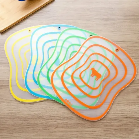 Flexible Plastic Cutting Board Mat Non-Slip Frosted Food Classification Kitchen Gadget With Hanging Hole